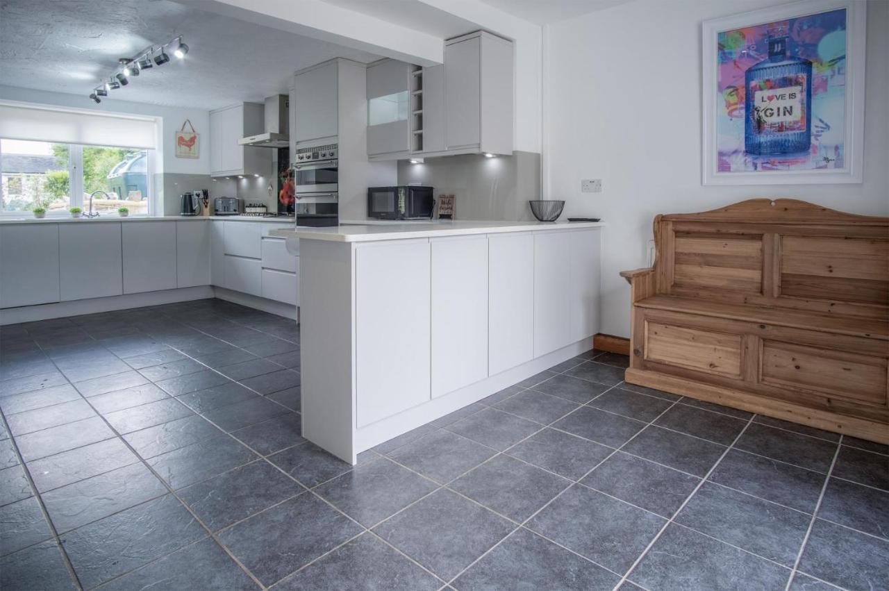 Tucking Mill - 3 Bedroom Holiday Home - Stepaside Stepaside (Pembrokeshire) Exterior foto